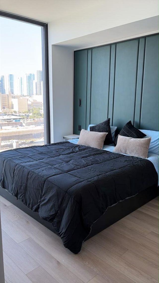 20 NE 11 St, Unit 1204, Miami, FL 33132 Photo