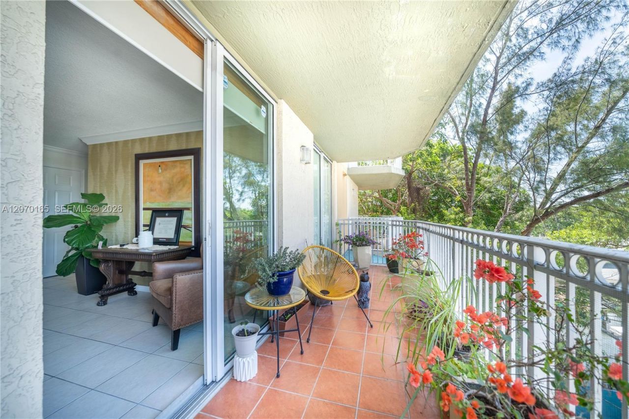 1650 Coral Way , Unit 507, Miami, FL 33145 Photo