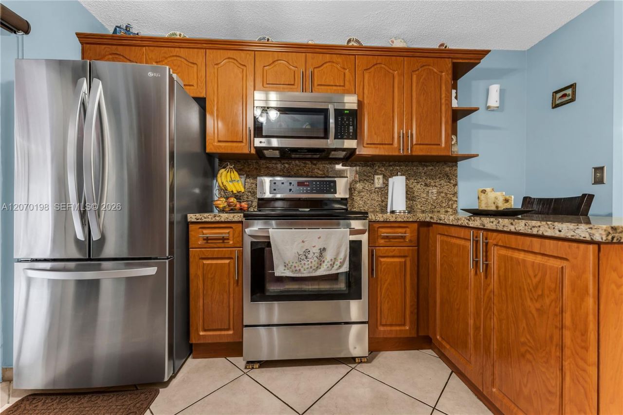 2765 W 61st Pl, Unit 103, Hialeah, FL 33016 Photo