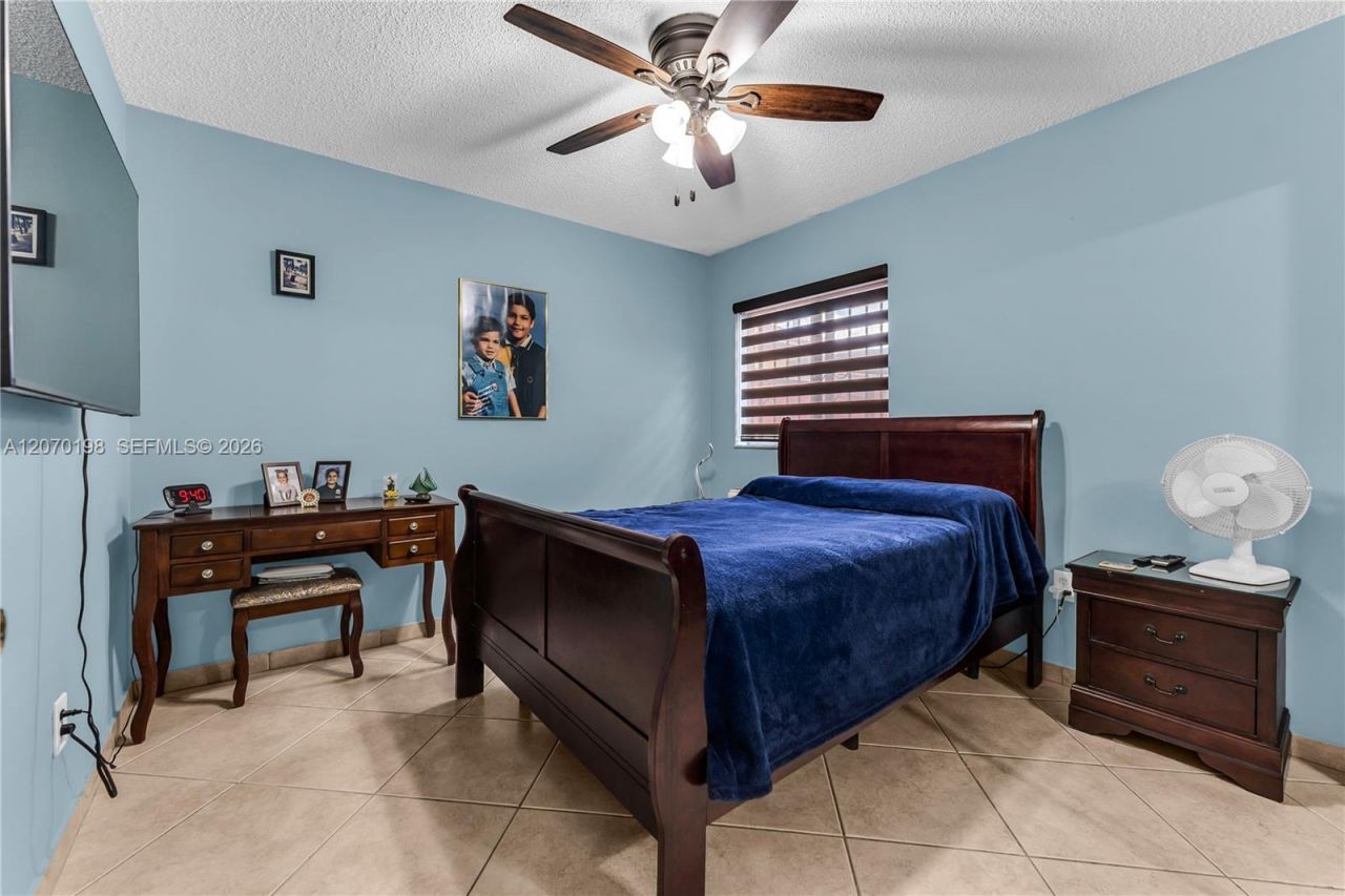 2765 W 61st Pl, Unit 103, Hialeah, FL 33016 Photo