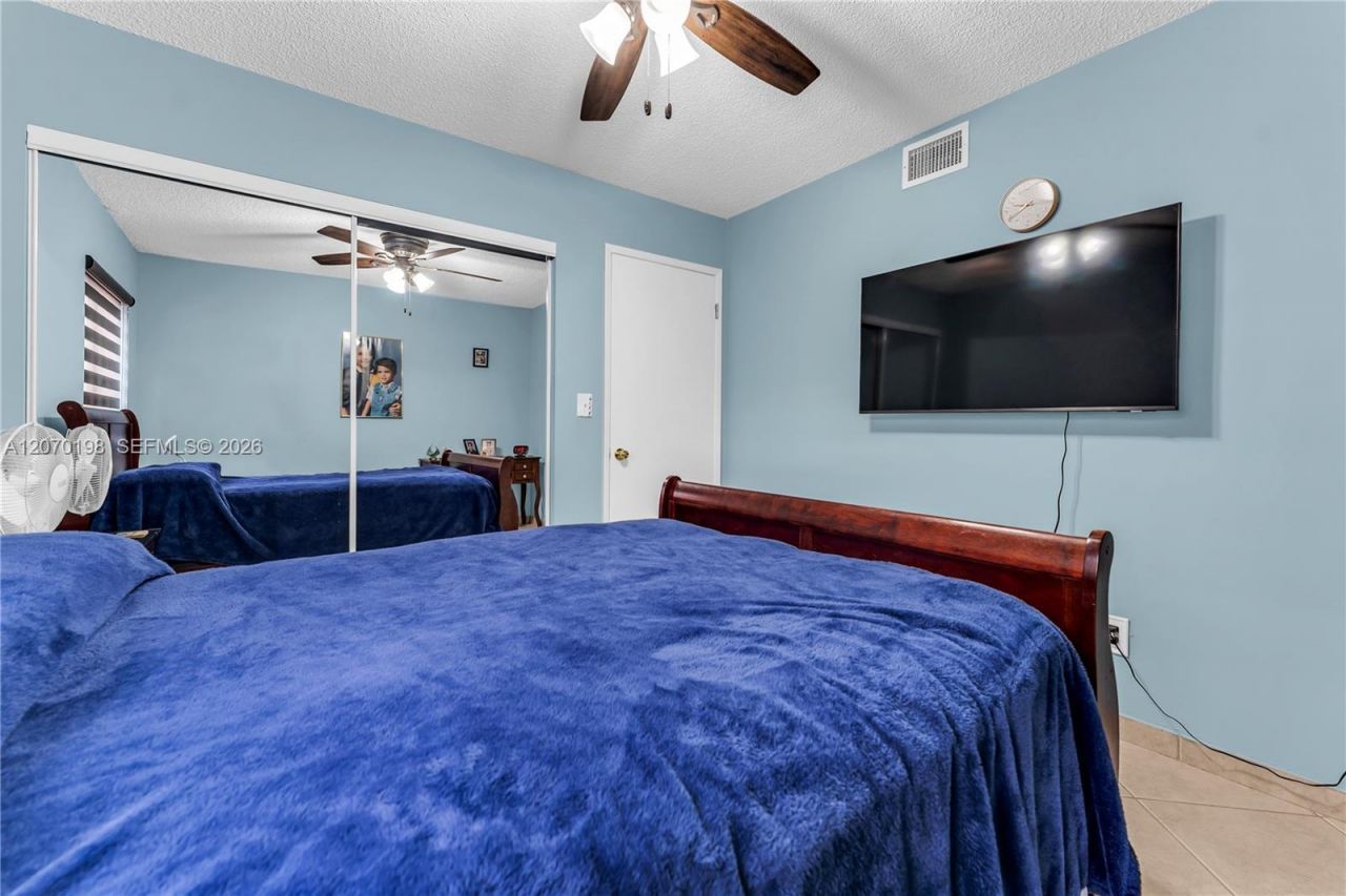 2765 W 61st Pl, Unit 103, Hialeah, FL 33016 Photo