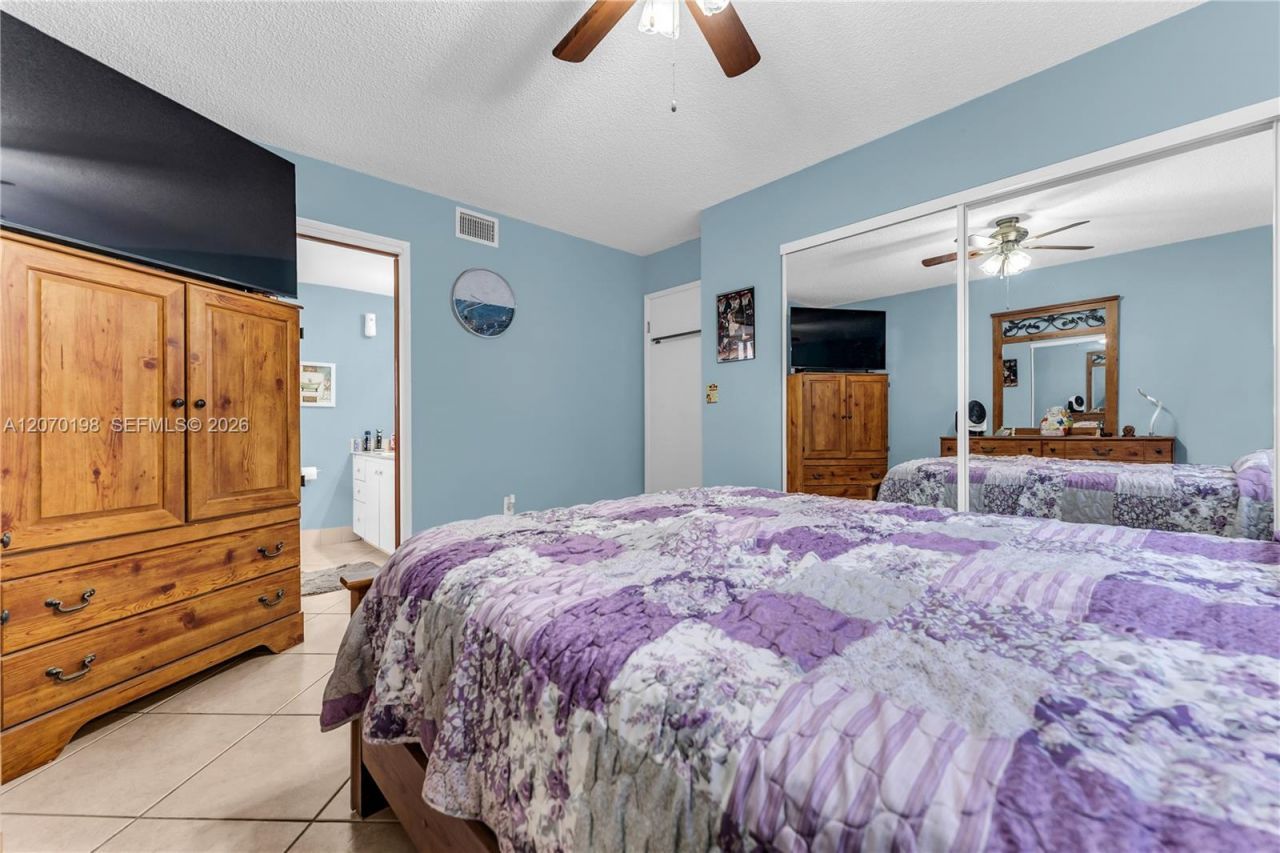 2765 W 61st Pl, Unit 103, Hialeah, FL 33016 Photo