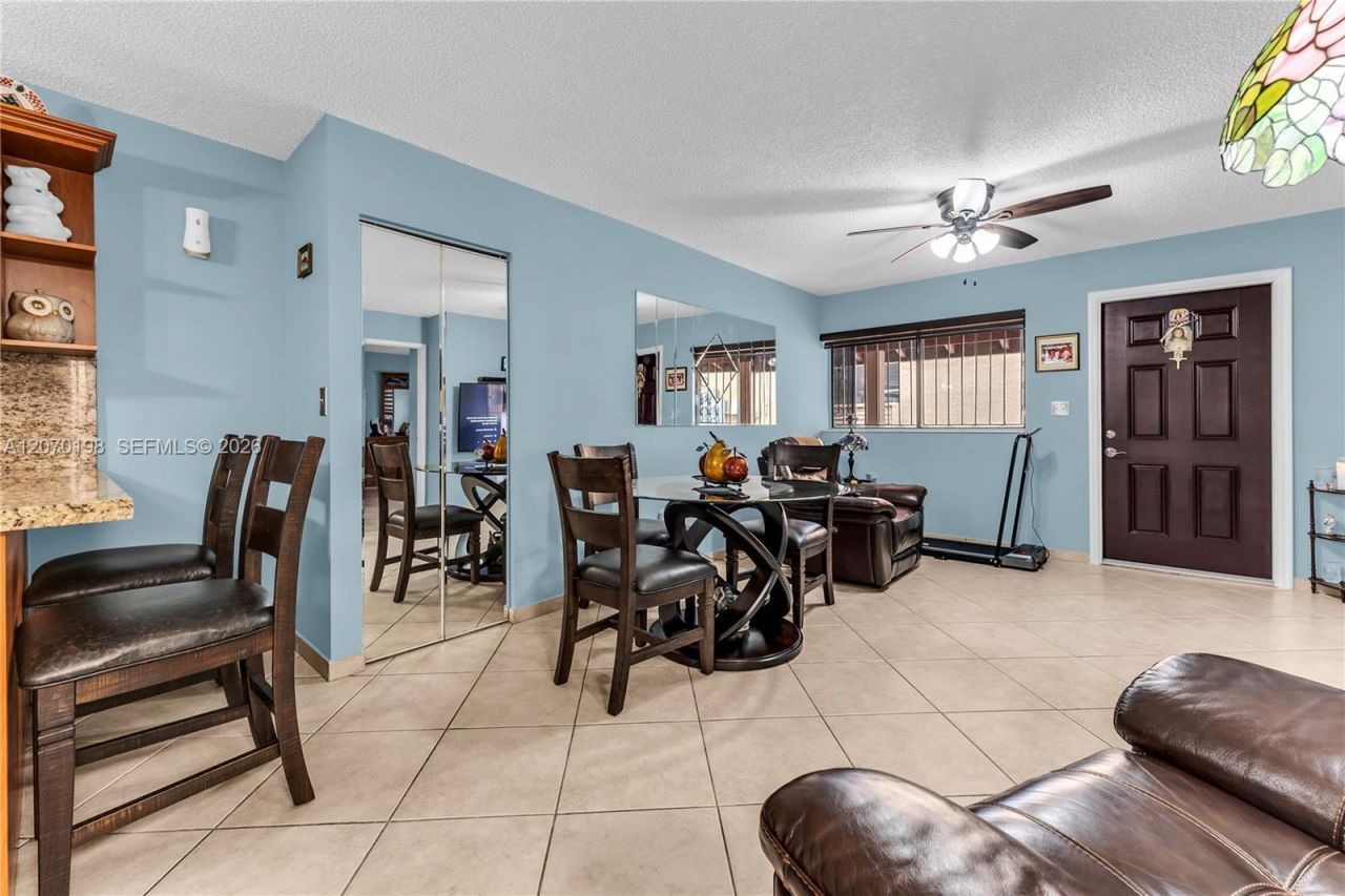 2765 W 61st Pl, Unit 103, Hialeah, FL 33016 Photo