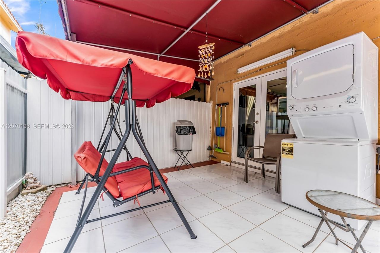2765 W 61st Pl, Unit 103, Hialeah, FL 33016 Photo