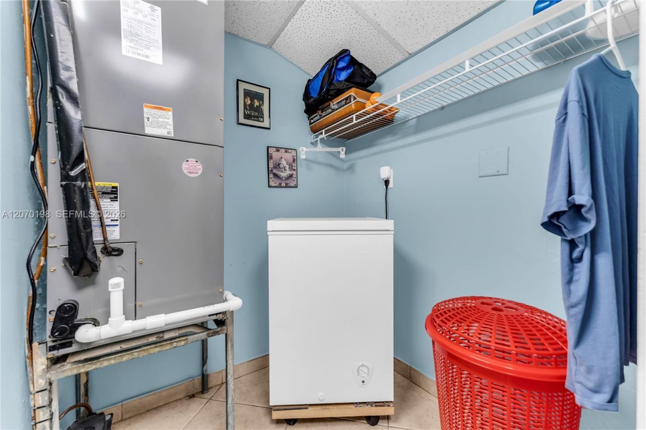 2765 W 61st Pl, Unit 103, Hialeah, FL 33016 Photo