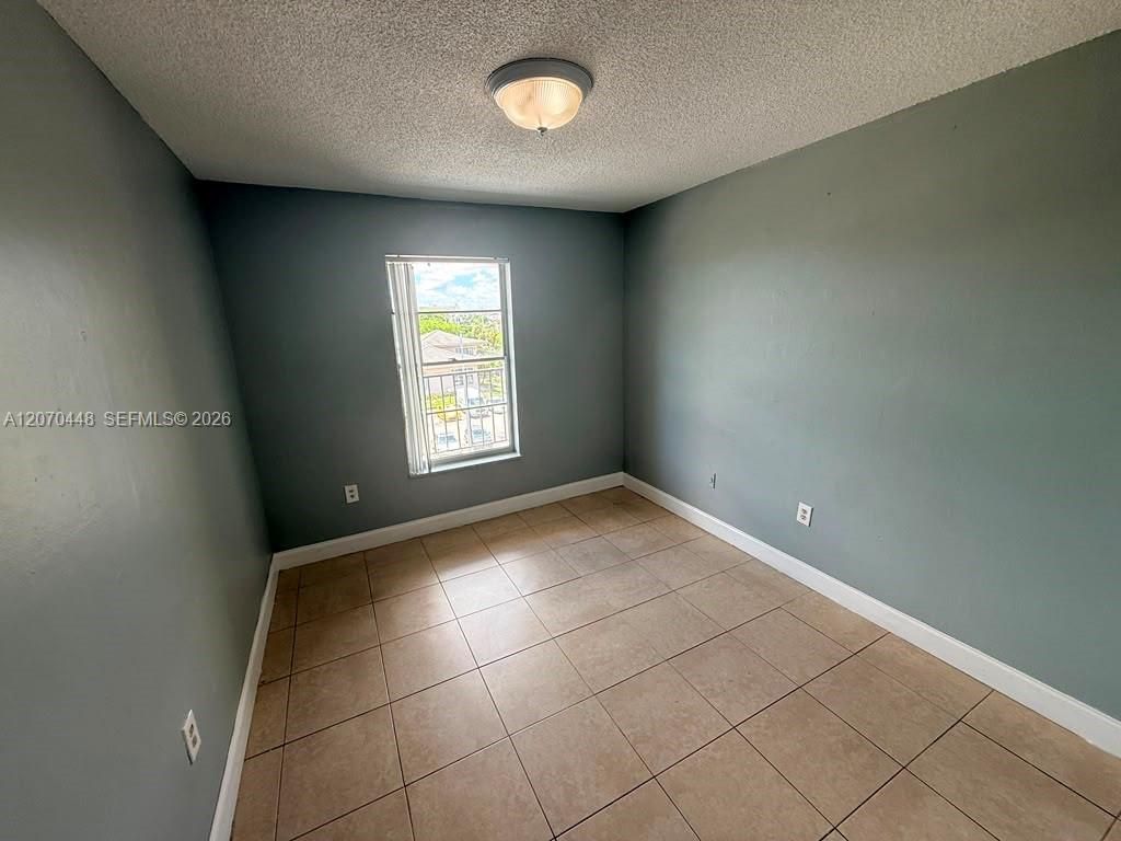 5775 W 20th Ave , Unit 402, Hialeah, FL 33012 Photo