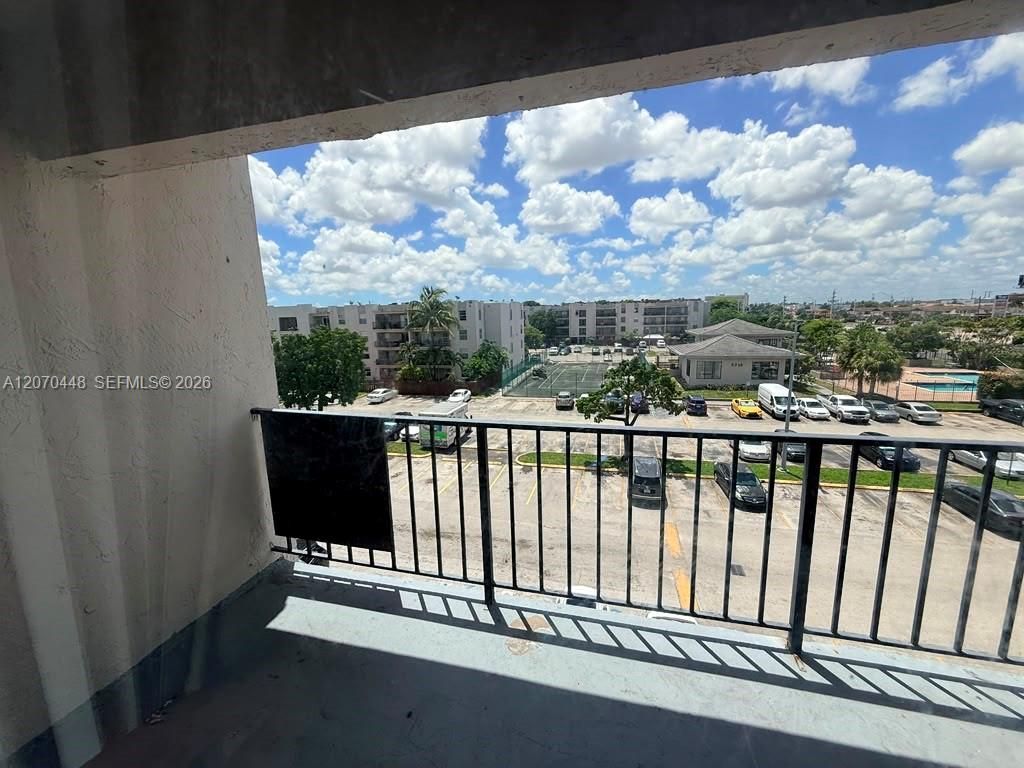 5775 W 20th Ave , Unit 402, Hialeah, FL 33012 Photo
