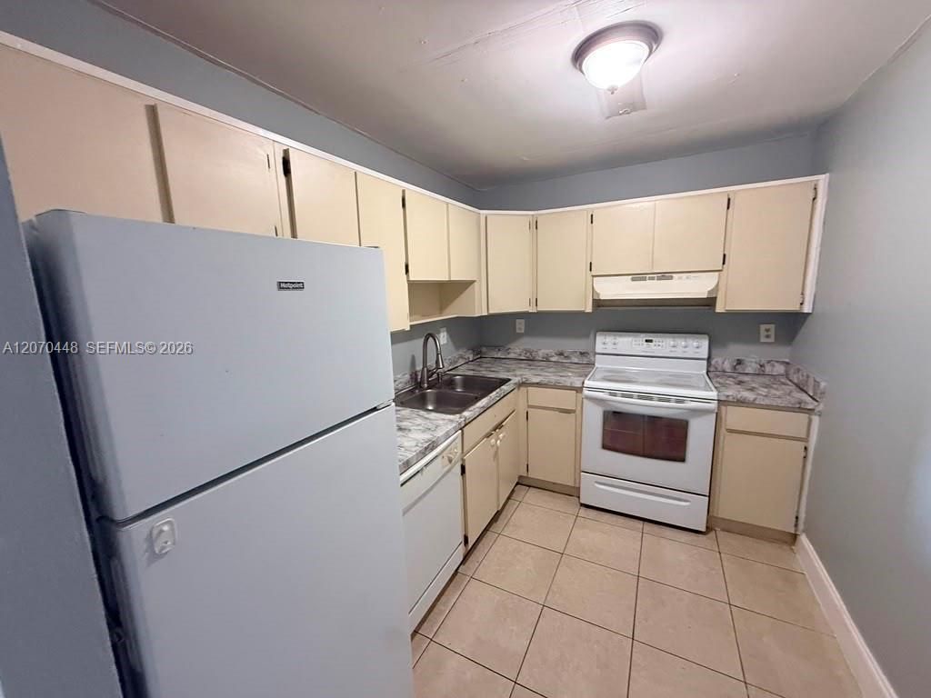 5775 W 20th Ave , Unit 402, Hialeah, FL 33012 Photo