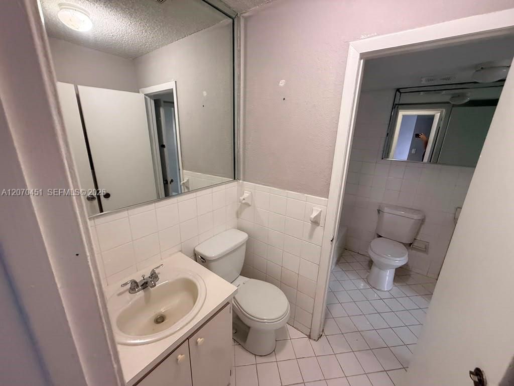 6278 W 22nd Ct , Unit 14, Hialeah, FL 33016 Photo