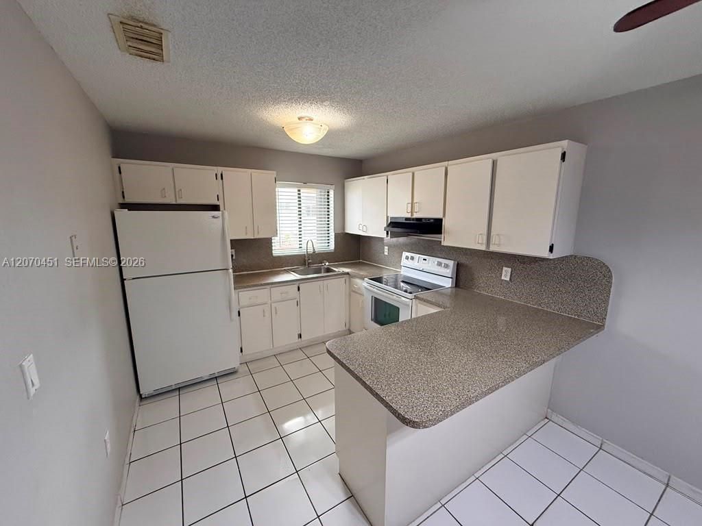 6278 W 22nd Ct , Unit 14, Hialeah, FL 33016 Photo