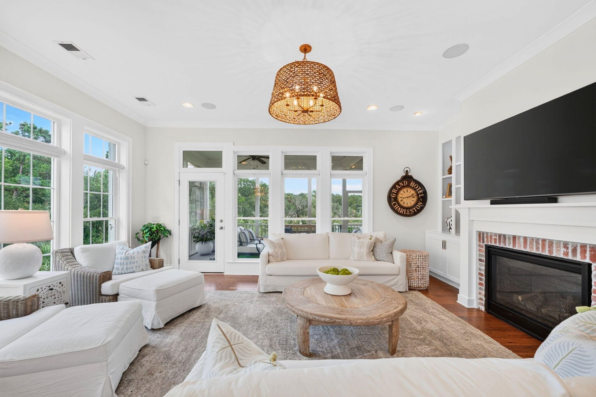 2068 Amenity Park Drive Photo 44