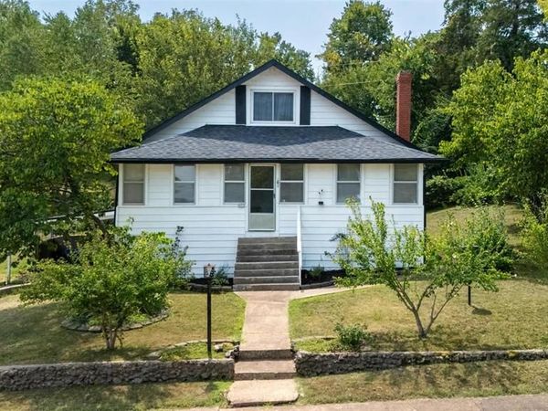 402 Fort Street , Waynesville, MO 65583