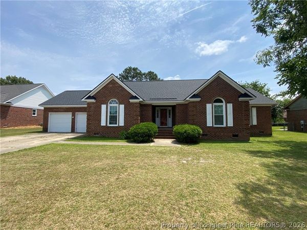 1175 Helmsley Drive , Fayetteville, NC 28314