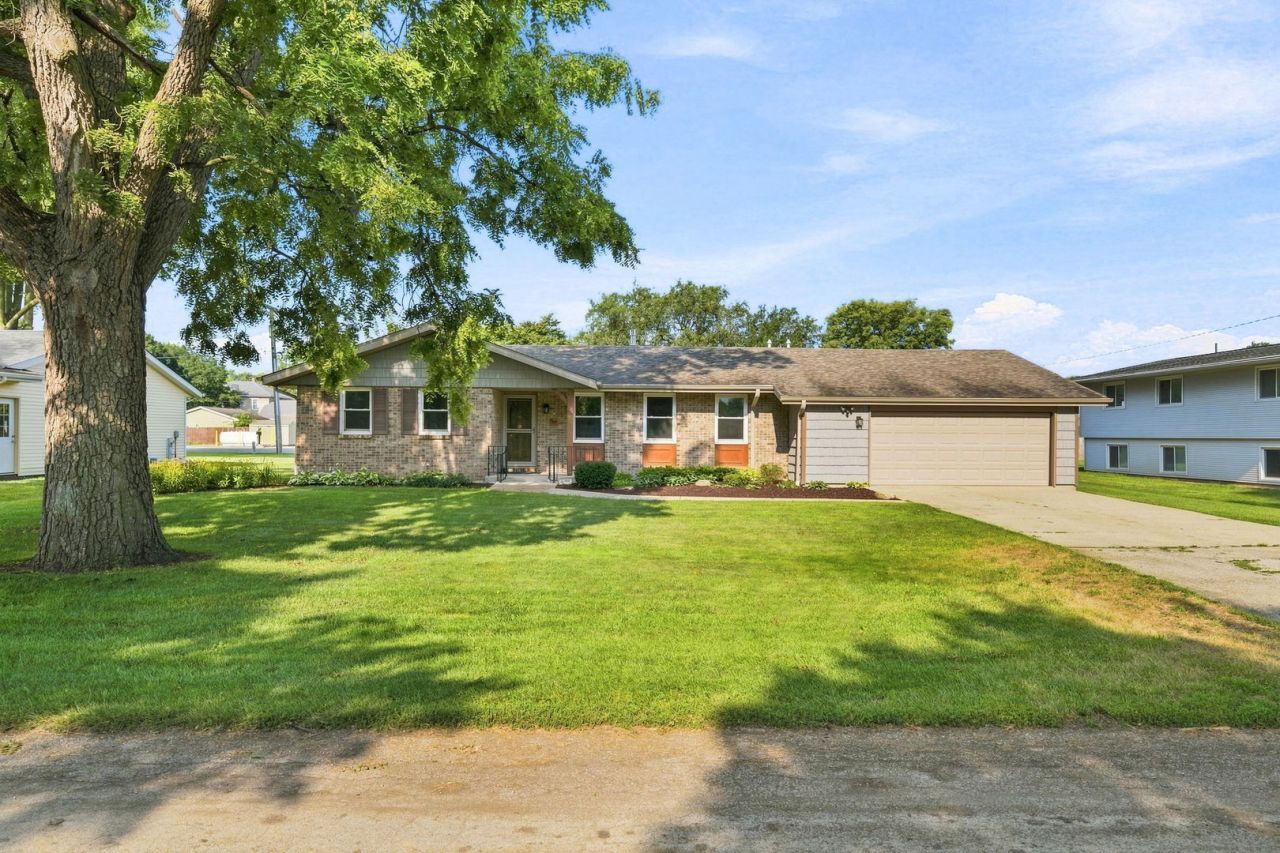 703 Hill Street, Mazon, IL 60444 Main Photo