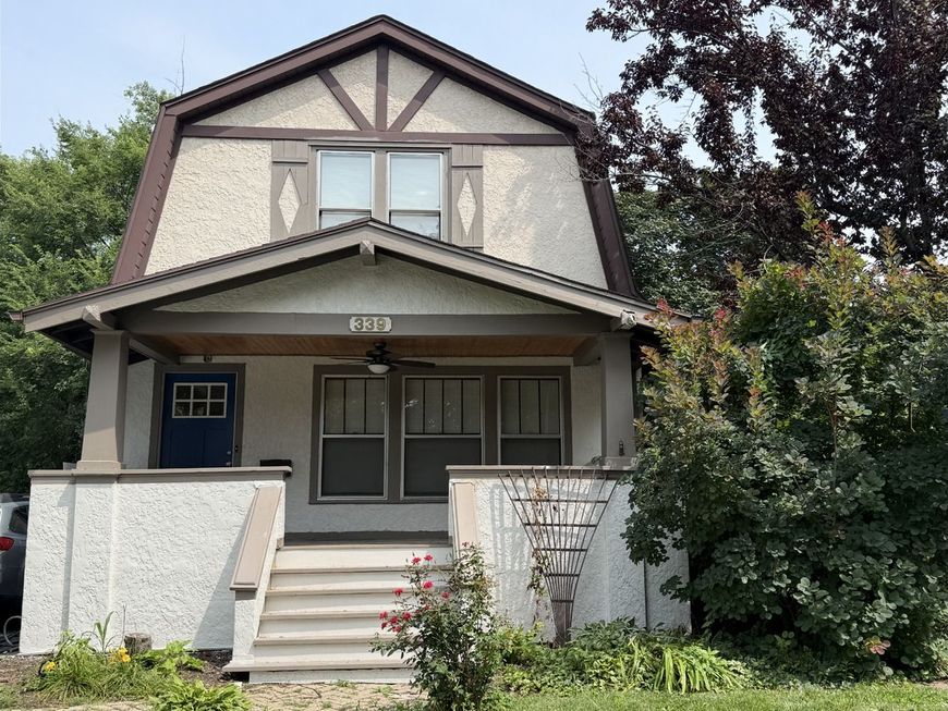 Main Photo