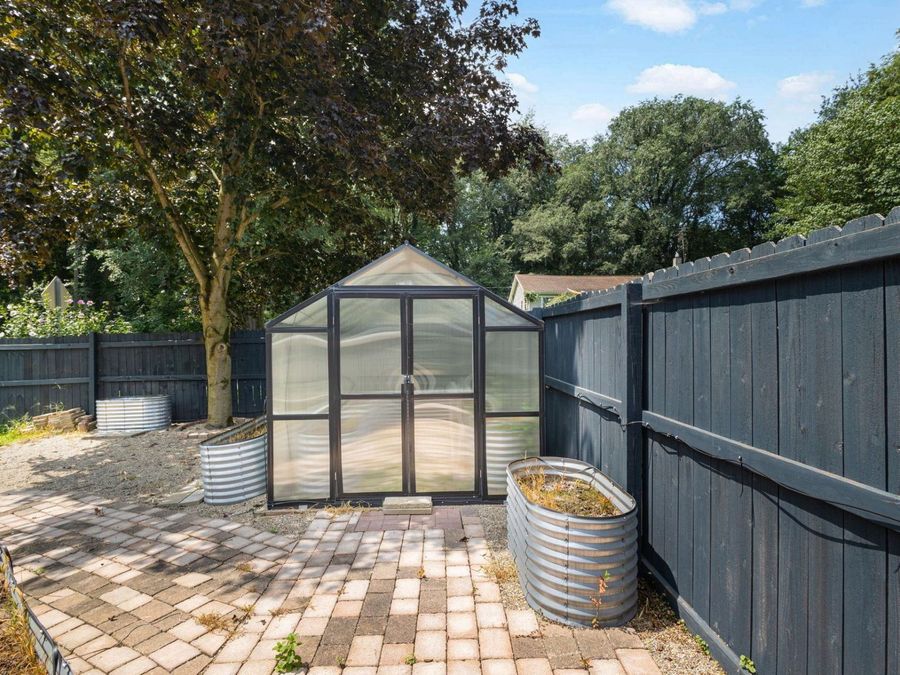 Property Image 44