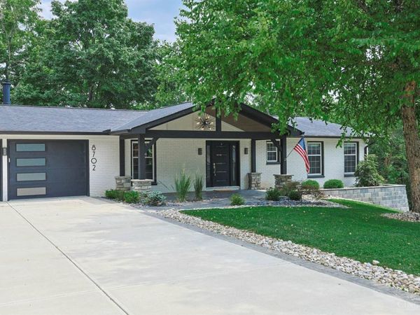 8702 Appleknoll Lane, Cincinnati, OH 45236