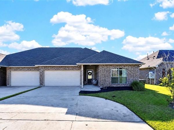 42046 THOMPSON Drive, Unit A, Hammond, LA 70403
