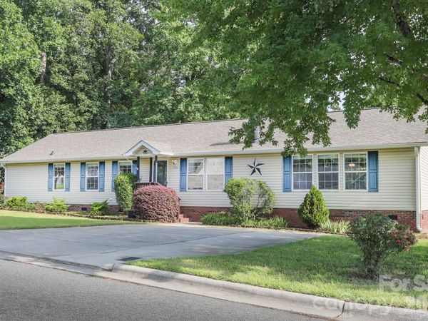 2171 Brantley Creek Drive, Kannapolis, NC 28083