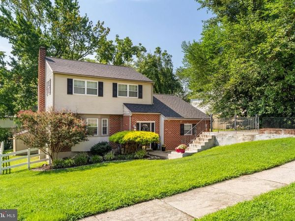 24 WINDING, UPPER CHICHESTER, PA 19061
