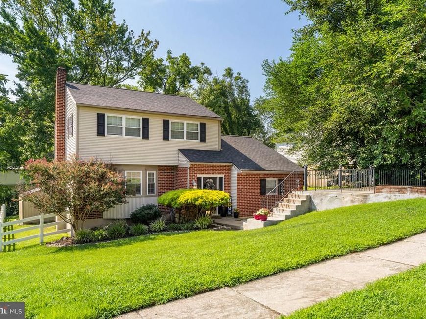 24 Winding, Upper Chichester, PA 19061 Main Photo