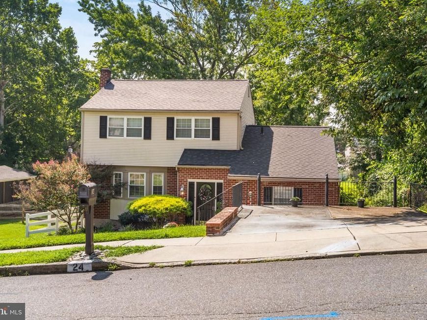 24 Winding, Upper Chichester, PA 19061 Main Photo