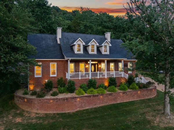 1566 N Plantation Dr , Cookeville, TN 38506