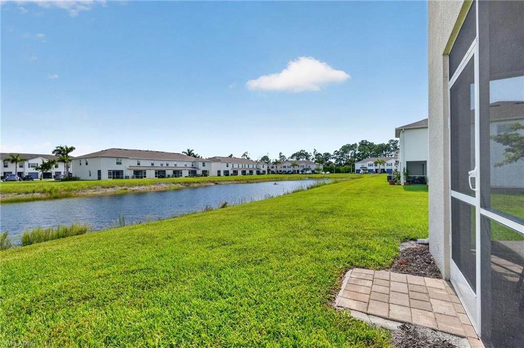 15364 Wildflower Cir, Naples, FL 34119 Photo