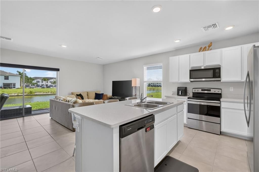 15364 Wildflower Cir, Naples, FL 34119 Photo