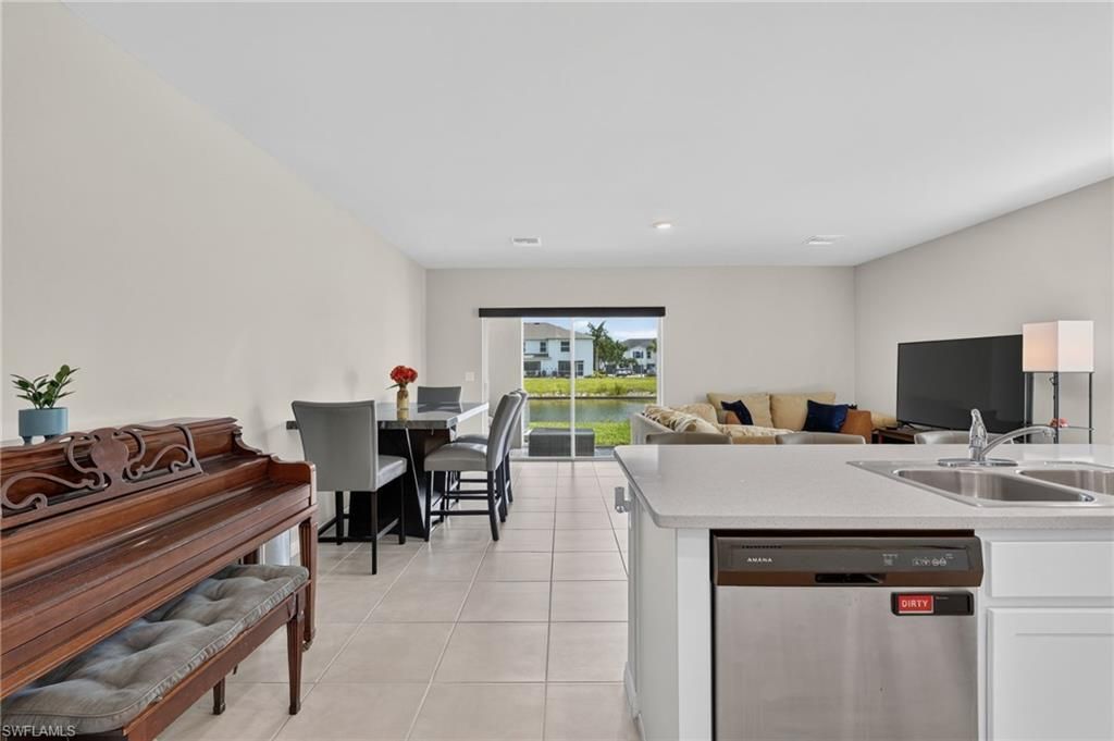 15364 Wildflower Cir, Naples, FL 34119 Photo