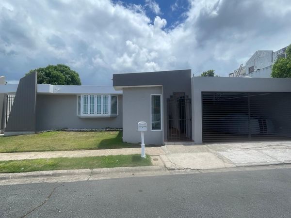 16 J16, Unit J, San Juan, PR 00926
