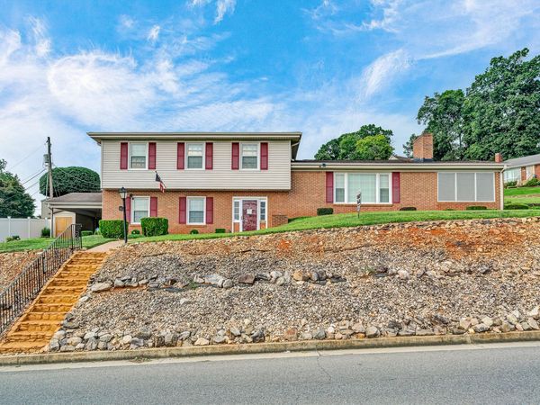 3662 Grandview AVE NW, Roanoke, VA 24012