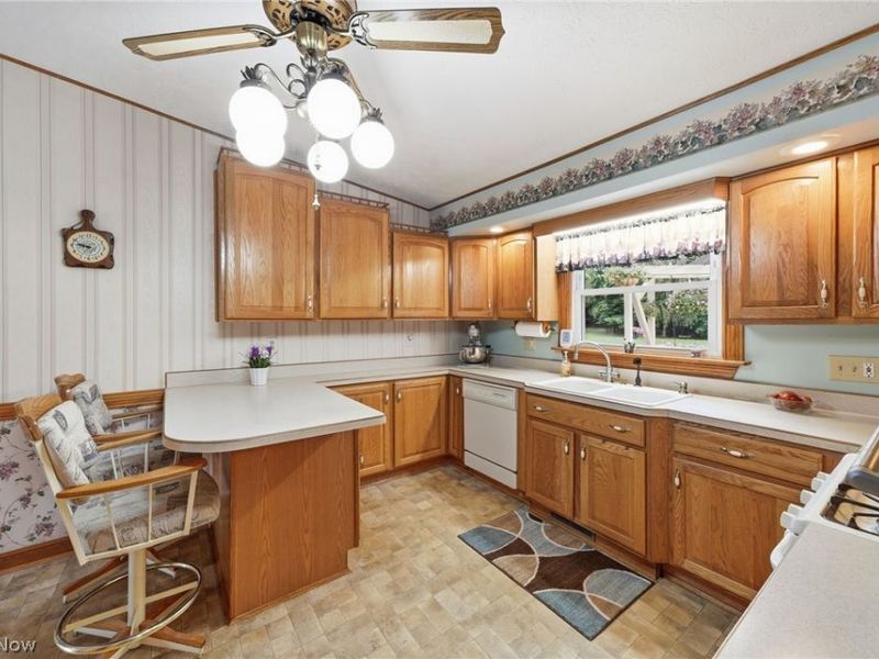 695 Old Forge Road, Kent, OH 44240 Photo 12