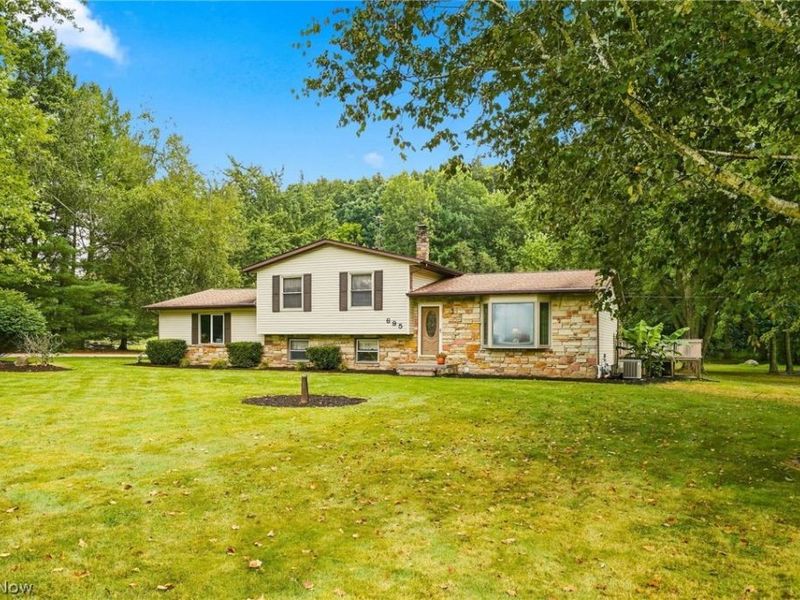 695 Old Forge Road, Kent, OH 44240 Photo 3