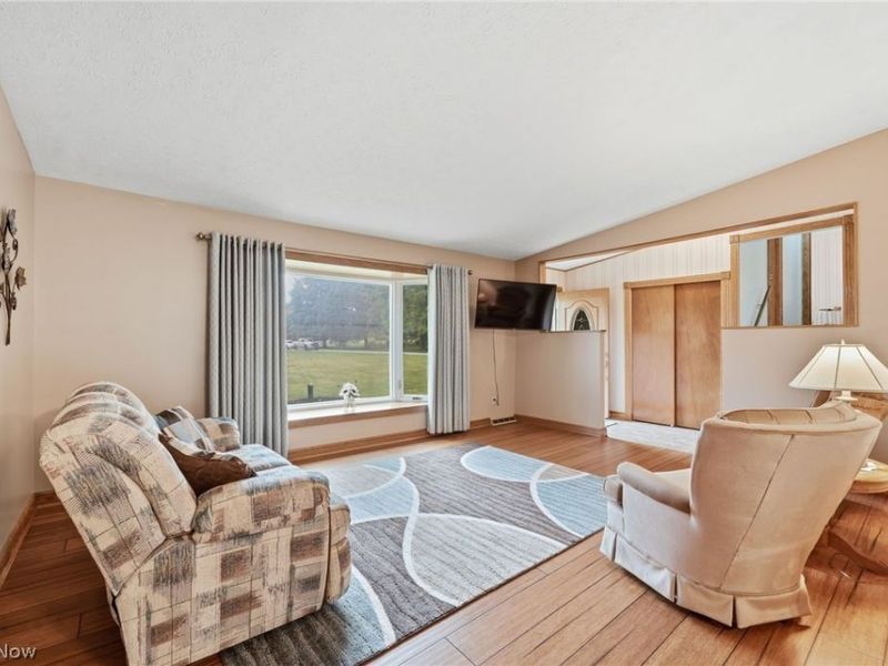 695 Old Forge Road, Kent, OH 44240 Photo 8