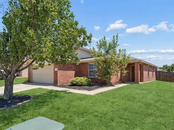 2609 Diver Court, Fort Worth, TX 76119