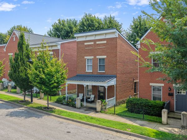 230 W 8th Street, Newport, KY 41071