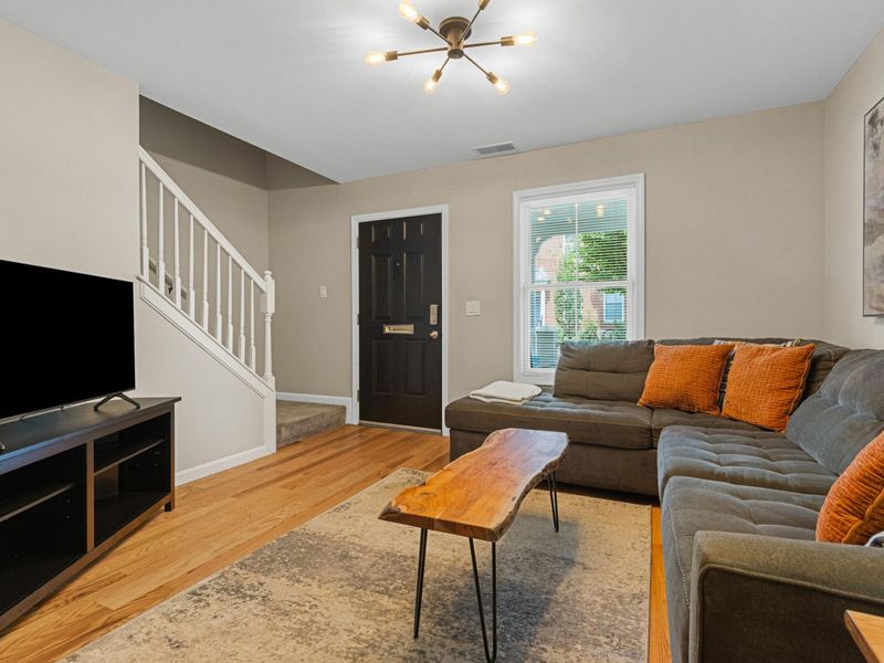 230 W 8th Street, Newport, KY 41071 Photo 3