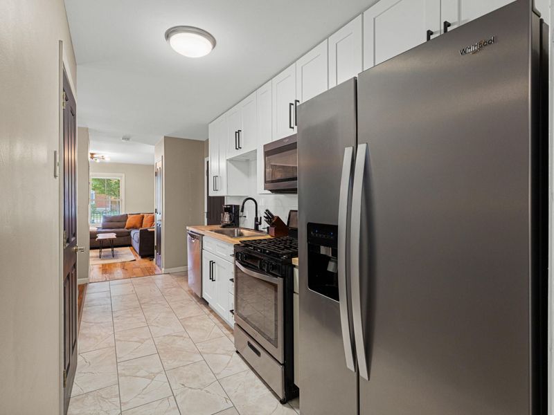 230 W 8th Street, Newport, KY 41071 Photo 8
