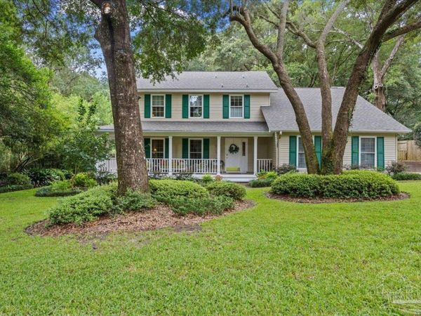 1207 Creek Bridge Rd, Pensacola, FL 32514
