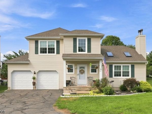 47 Colby Ct, White, NJ 07823