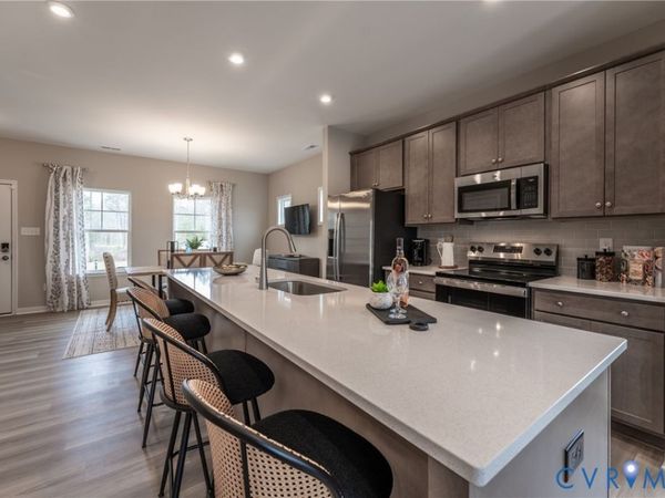 5518 Greenpark Way , Sandston, VA 23150