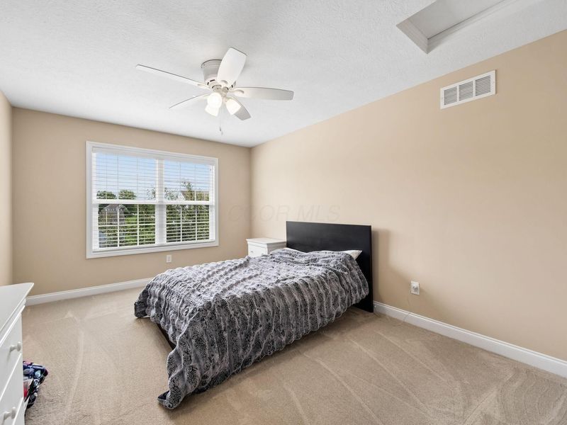 2027 Tulip Way, Lewis Center, OH 43035 Photo 37