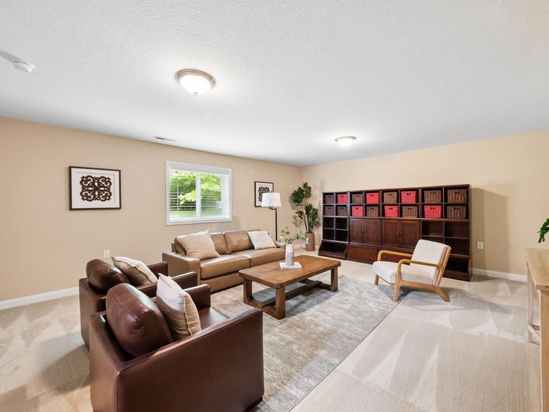 2027 Tulip Way, Lewis Center, OH 43035 Photo 43