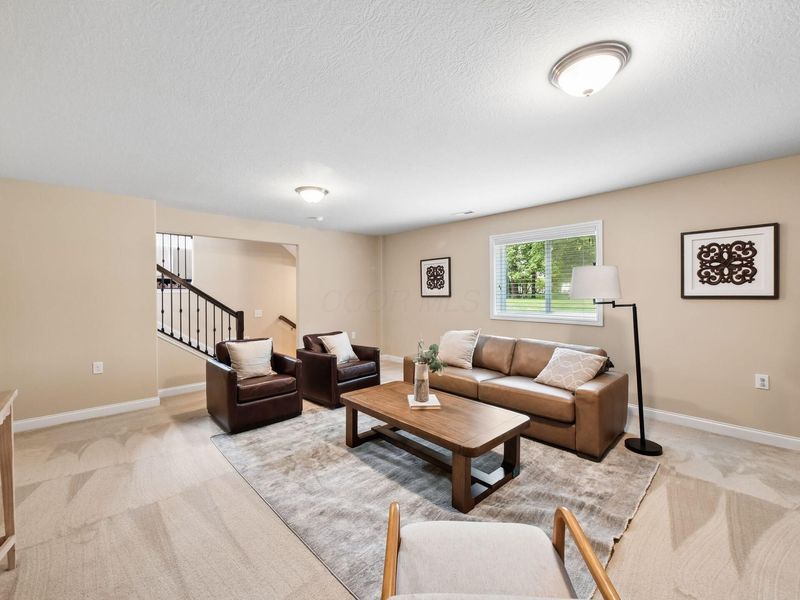 2027 Tulip Way, Lewis Center, OH 43035 Photo 45
