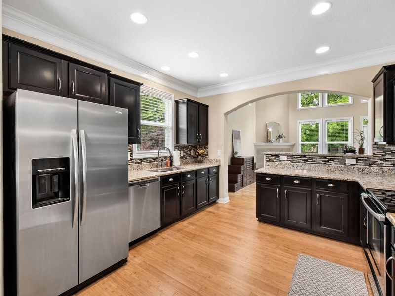 2027 Tulip Way, Lewis Center, OH 43035 Photo 9