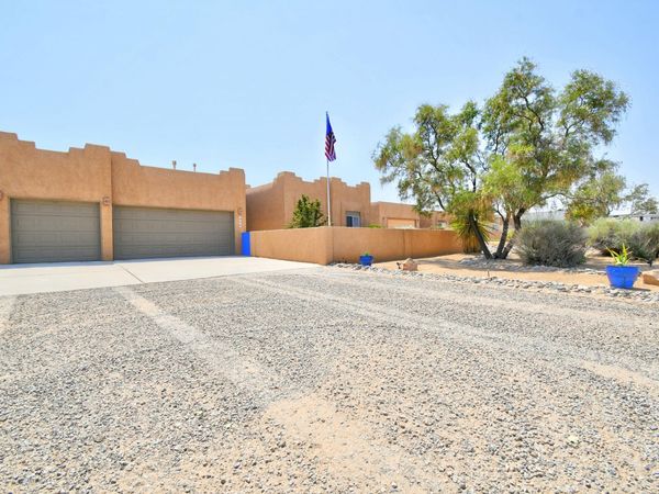 1714 17th Avenue SE, Rio Rancho, NM 87124