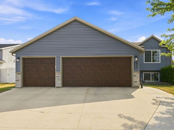 3606 34th Street S, Moorhead, MN 56560