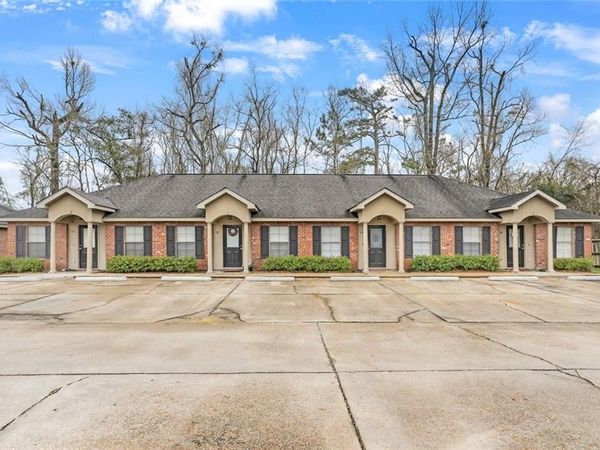 45495 POINTE Drive , Unit 23, Hammond, LA 70401
