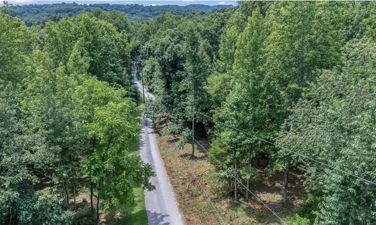 8696 Poplar Creek Rd , Nashville, TN 37221 Main Photo